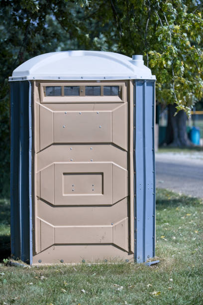 Best Portable restroom trailer rental  in Tekamah, NE